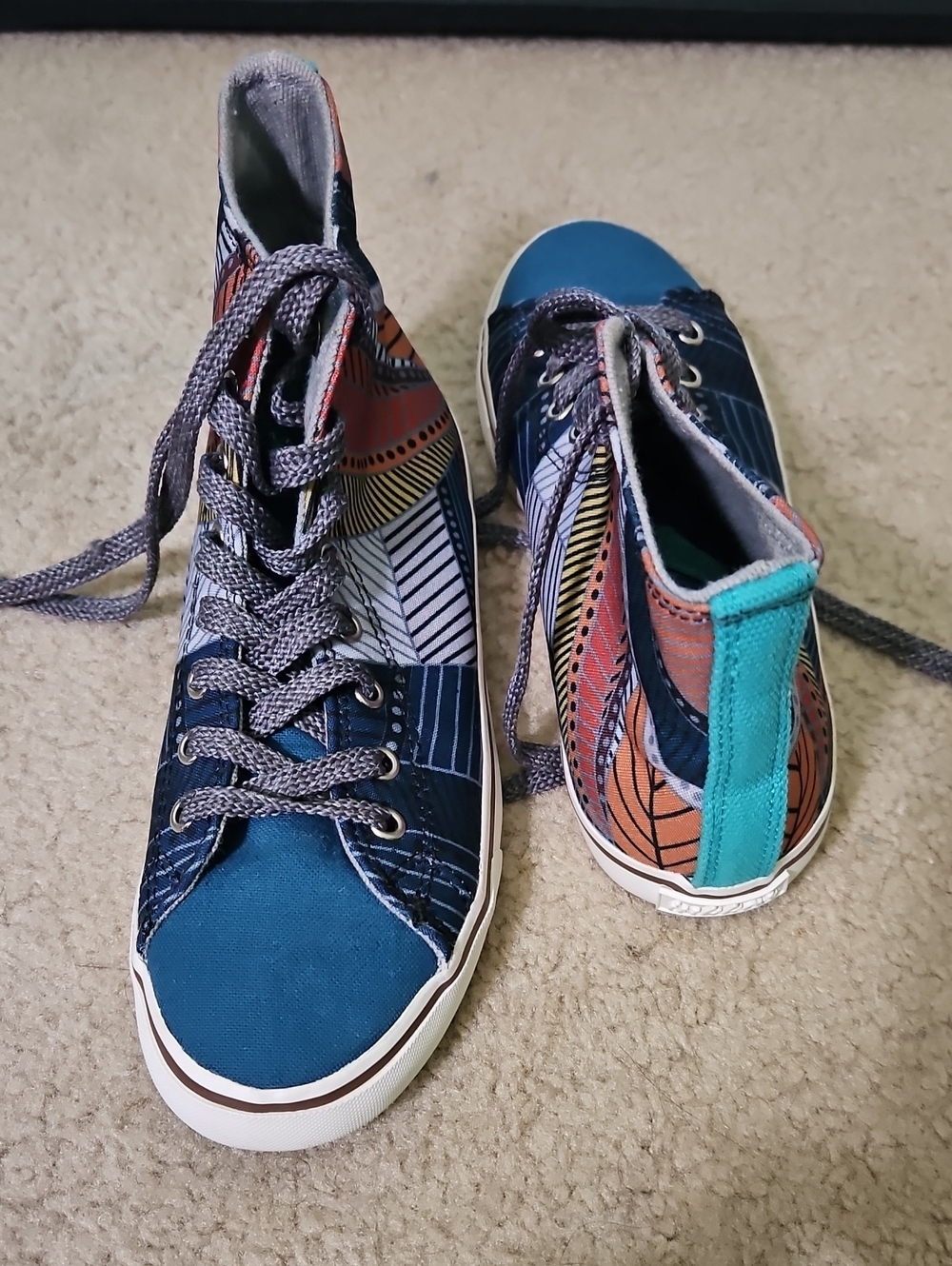 inkkas Women's High-Top Canvas Sneakers in Teal, Navy and Coral